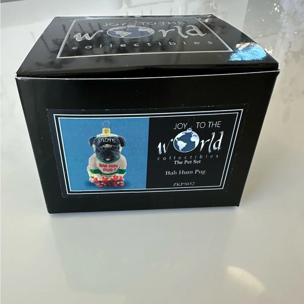 Joy to the World Bah Hum Pug Collectibles Ornament. Brand New In Box. - Picture 3 of 12